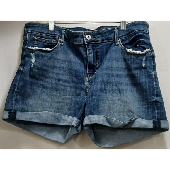 Levi’s Signature Women’s Plus 18 Denim Shorts Mid Rise Cuffed Stretch Dark Wash - Picture 1 of 9